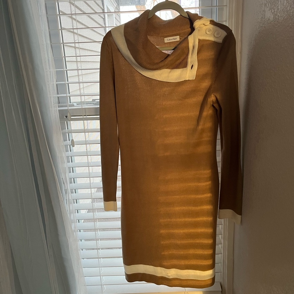 Calvin Klein Brown and Cream Sweater Shift Dress Drape Cowl Neck Long Sleeve